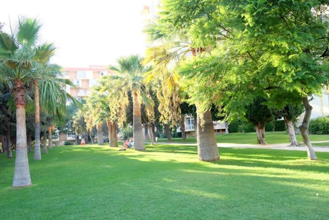 Iris Sea View Benalmadena Apartman Kültér fotó